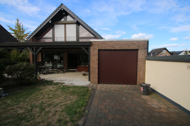 R�ckansicht Einfamilienhaus M�nchengladbach