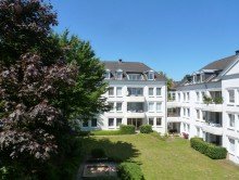Gr�nanlage R�ckseite Die bessere Alternative - Kaufen statt Mieten - Gepflegte 4-Zimmer - Wohnung mit sch�nem Balkon