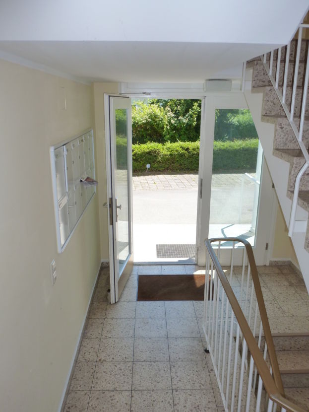 Hauseingang Innen Etagenwohnung M�nchengladbach