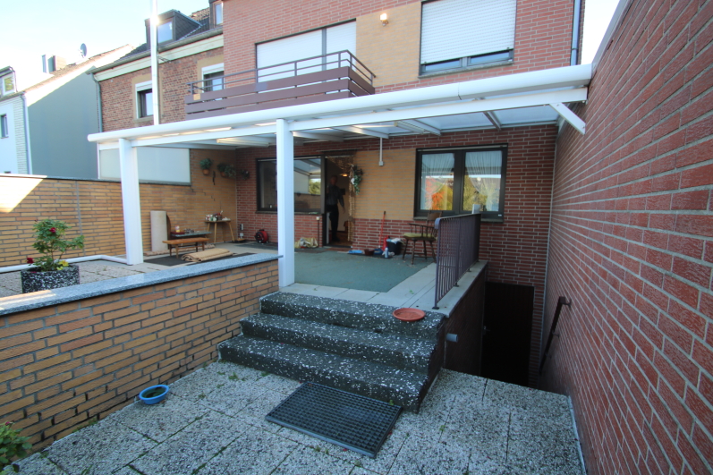 �berdachte Terrasse Mehrfamilienhaus m�nchengladbach
