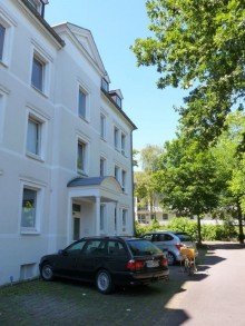 Vorderansicht Die bessere Alternative - Kaufen statt Mieten - Gepflegte 4-Zimmer - Wohnung mit sch�nem Balkon