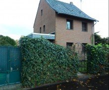 DSCN4767 Haus sucht Familie